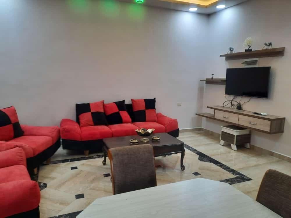 Lotus Housing For Furnished Apartments Джераш Екстер'єр фото