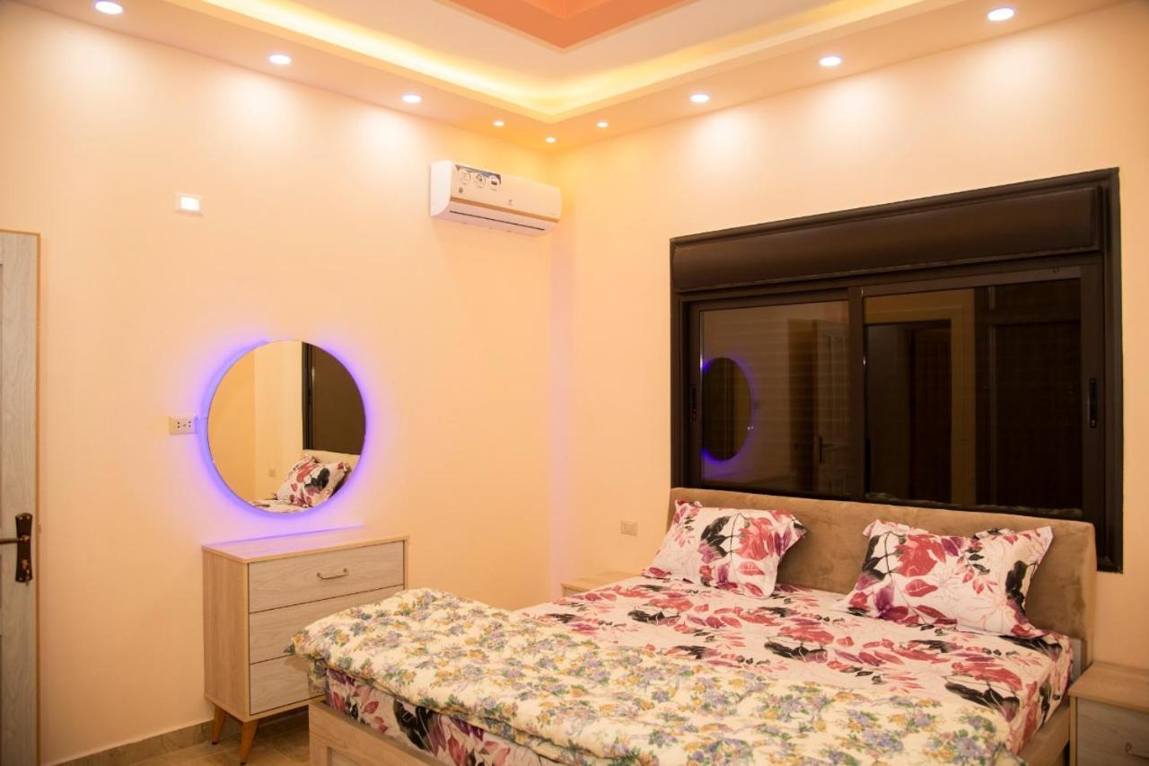 Lotus Housing For Furnished Apartments Джераш Екстер'єр фото