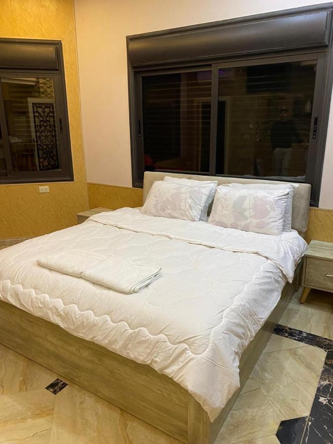 Lotus Housing For Furnished Apartments Джераш Екстер'єр фото
