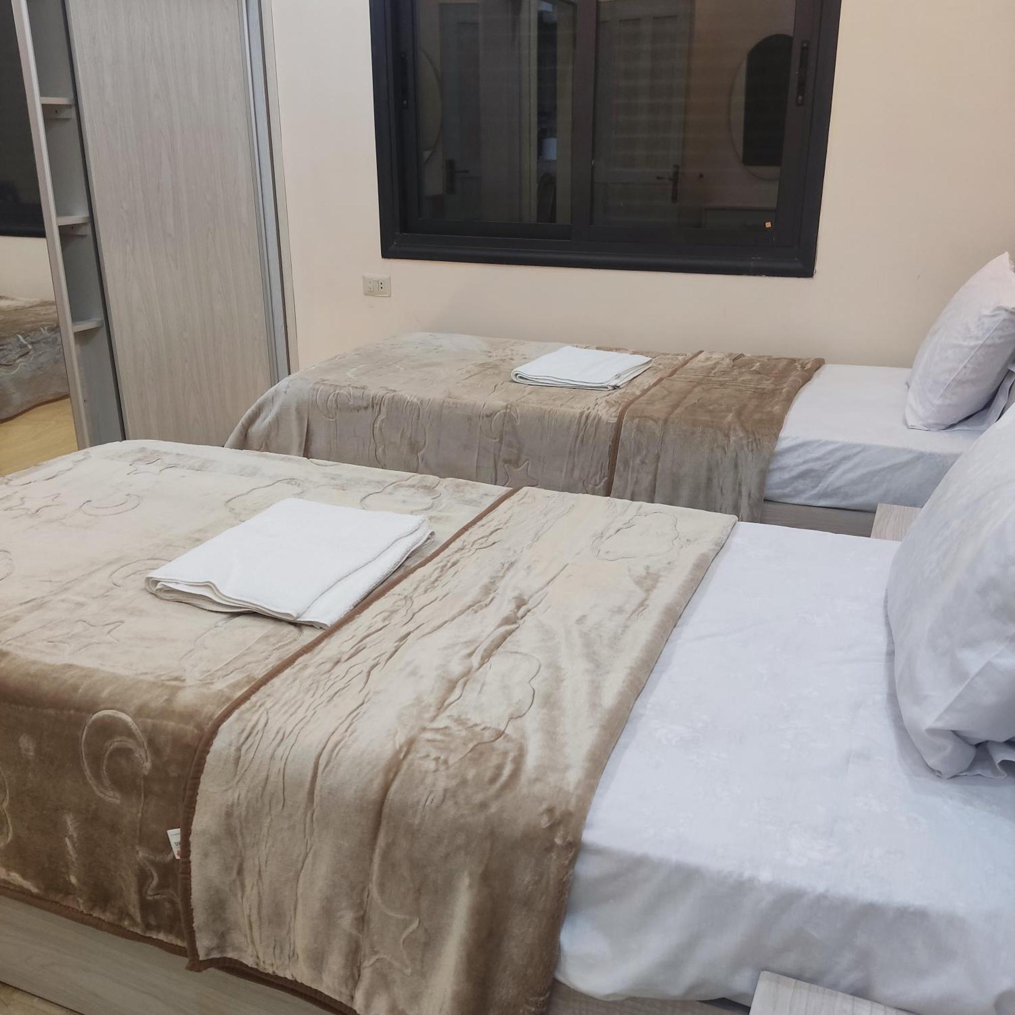 Lotus Housing For Furnished Apartments Джераш Екстер'єр фото